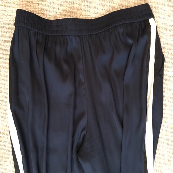 Navy tracksuit trousers - Picture 4 of 4